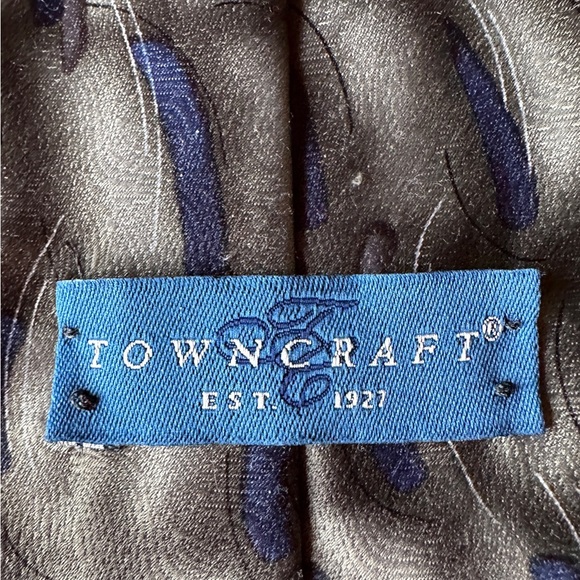 Elegant Towncraft Gray/Greenish and Blue Men's Tie - Picture 2 of 7